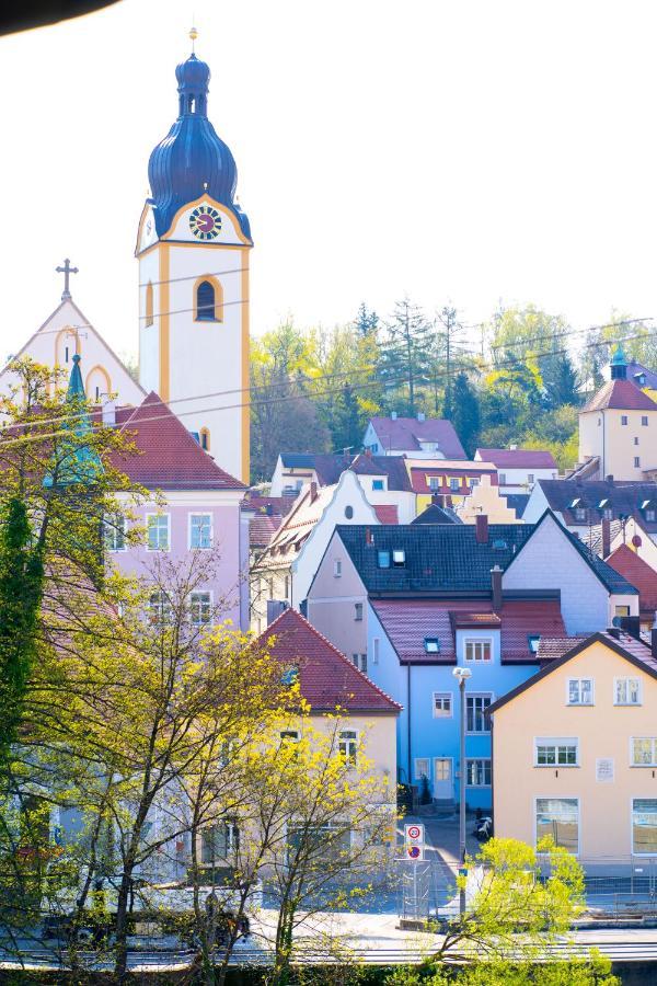 SUNNYHOME Monteurwohnungen und Apartments in Schwandorf Exterior foto