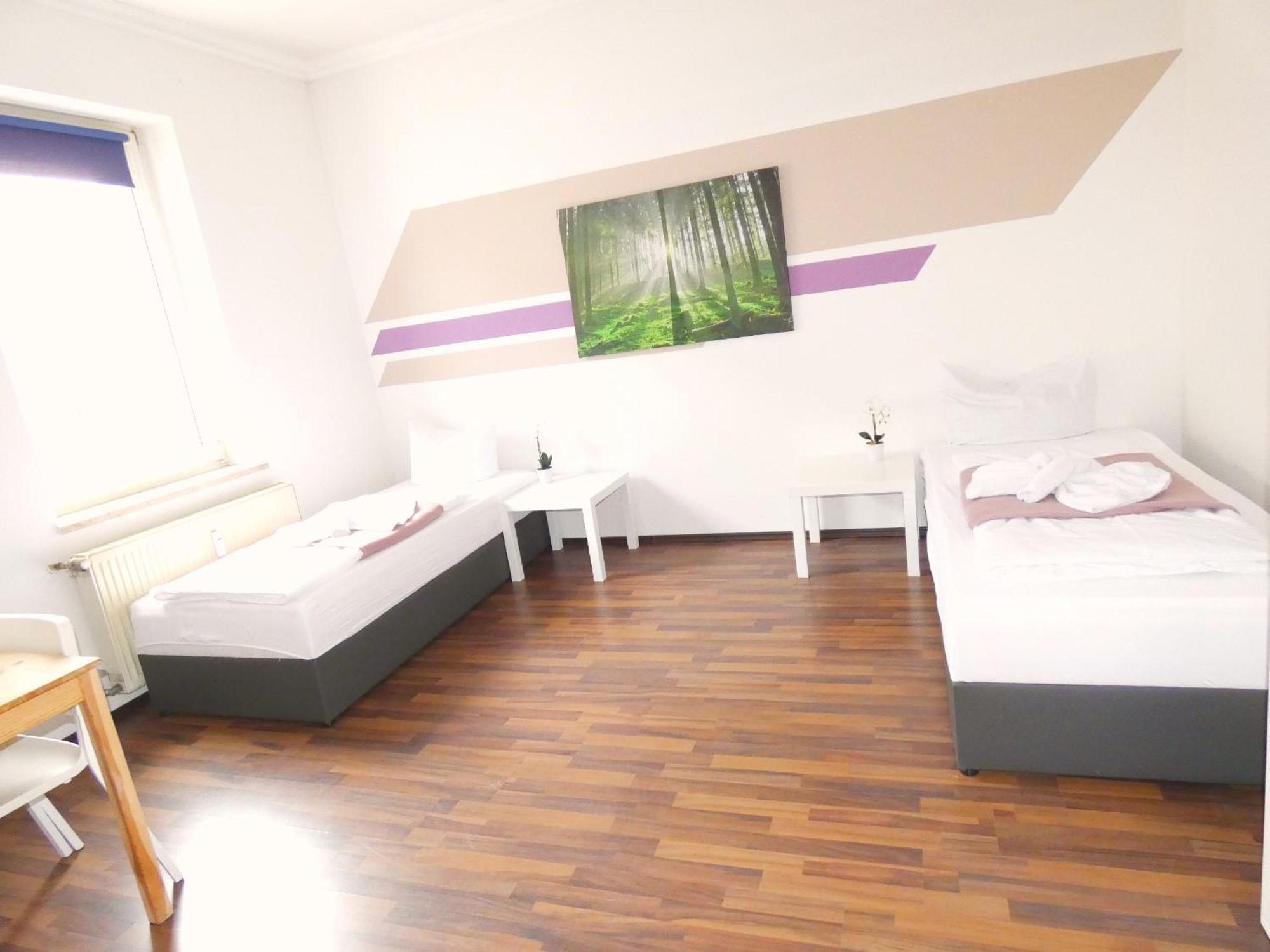 SUNNYHOME Monteurwohnungen und Apartments in Schwandorf Exterior foto